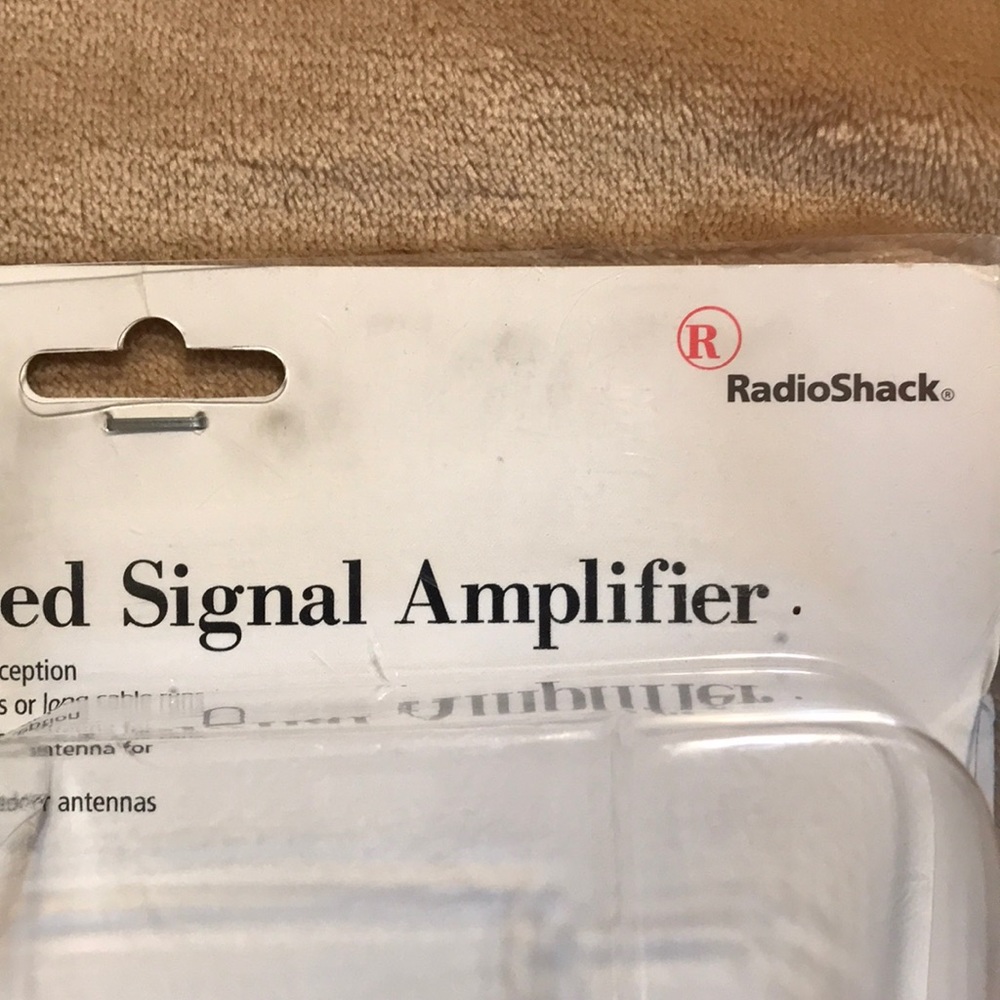 Vintage NEVER USED Radio Shack Antenna Amplifier - Picture 3 of 8